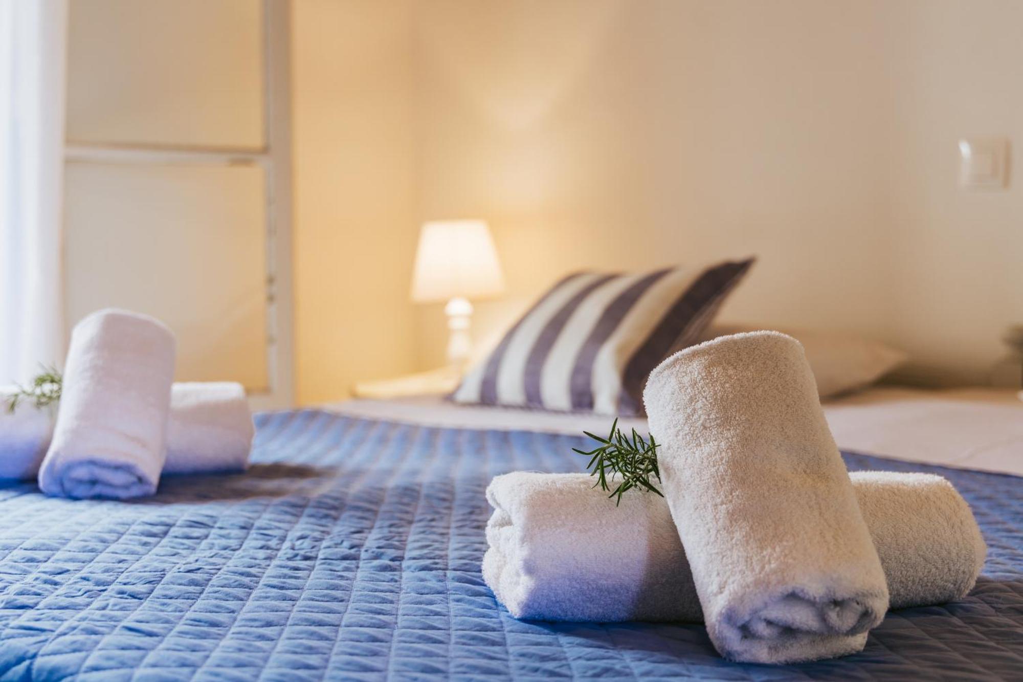 Sunflower Apartments & Studios Kassiopi Quarto foto